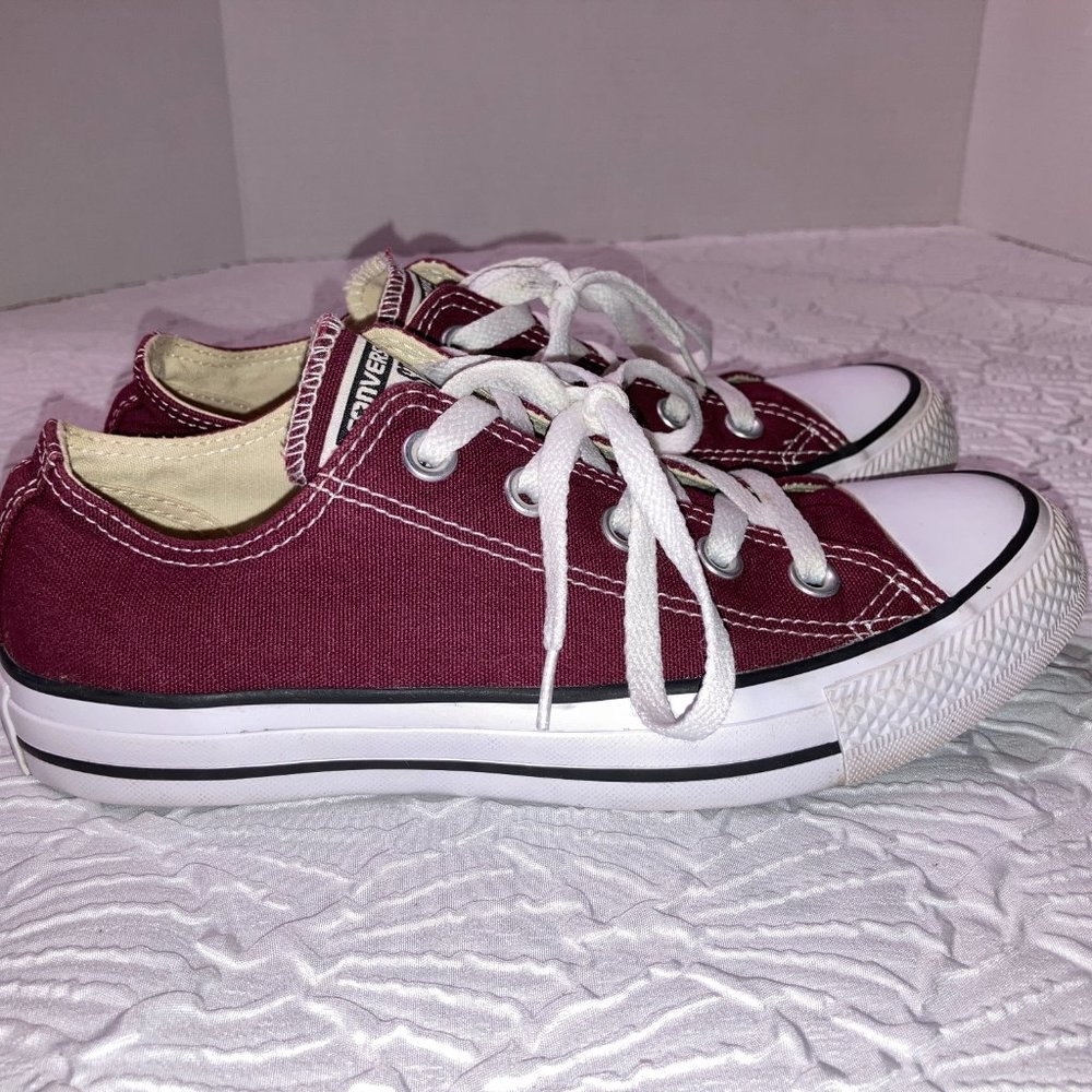 Converse All Star Classic Sneakers Maroon Size 6 Women's Unisex - Picture 3 of 10